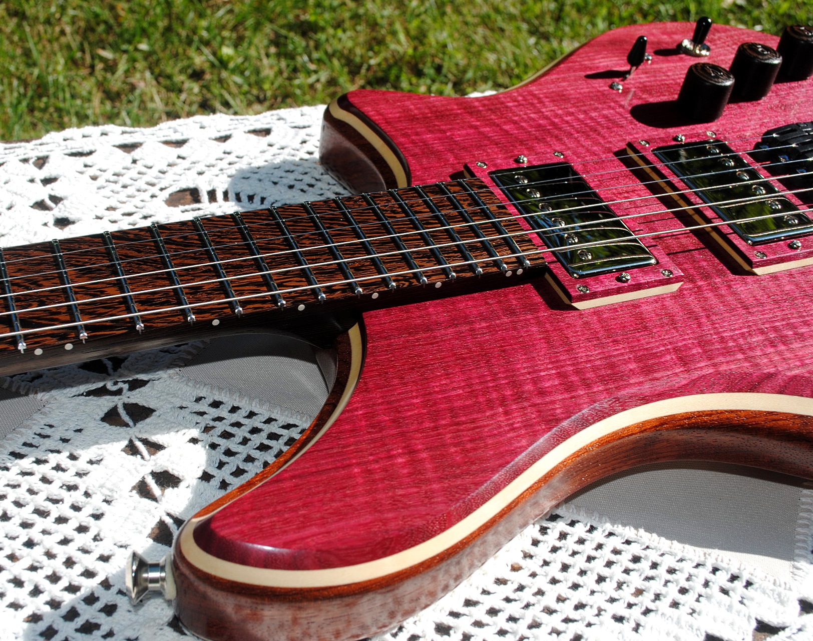 Custombuilt Falcon Barlow Guitars